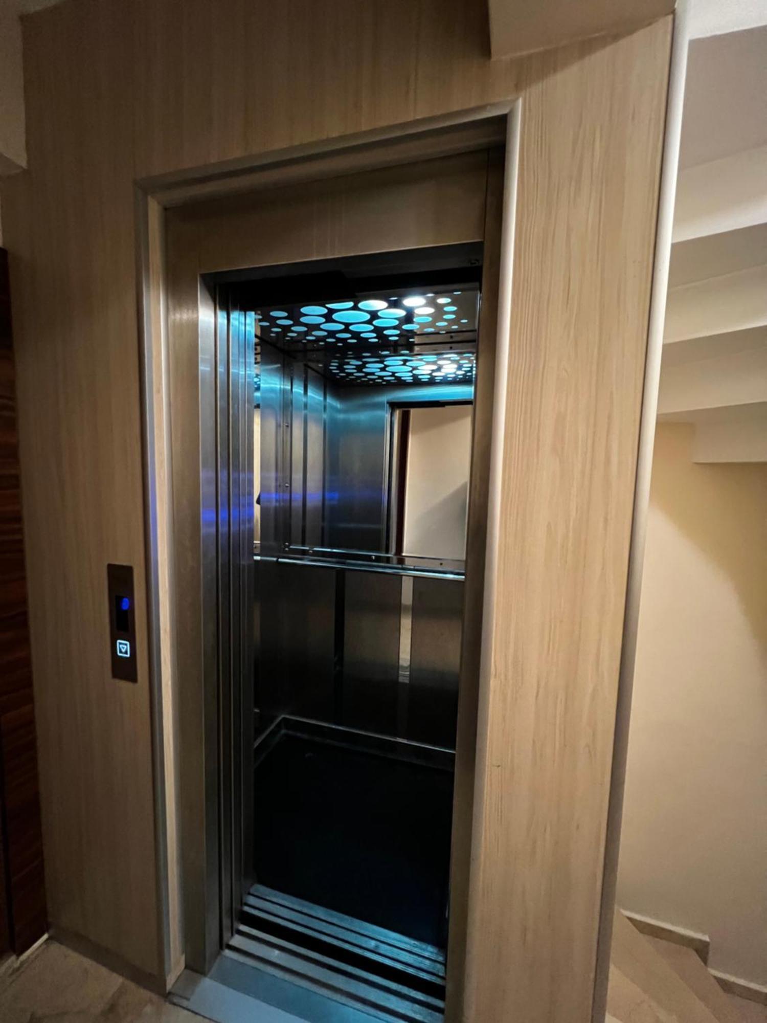 New House Apartment Istanbul Bagian luar foto