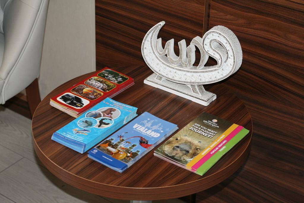 New House Apartment Istanbul Bagian luar foto