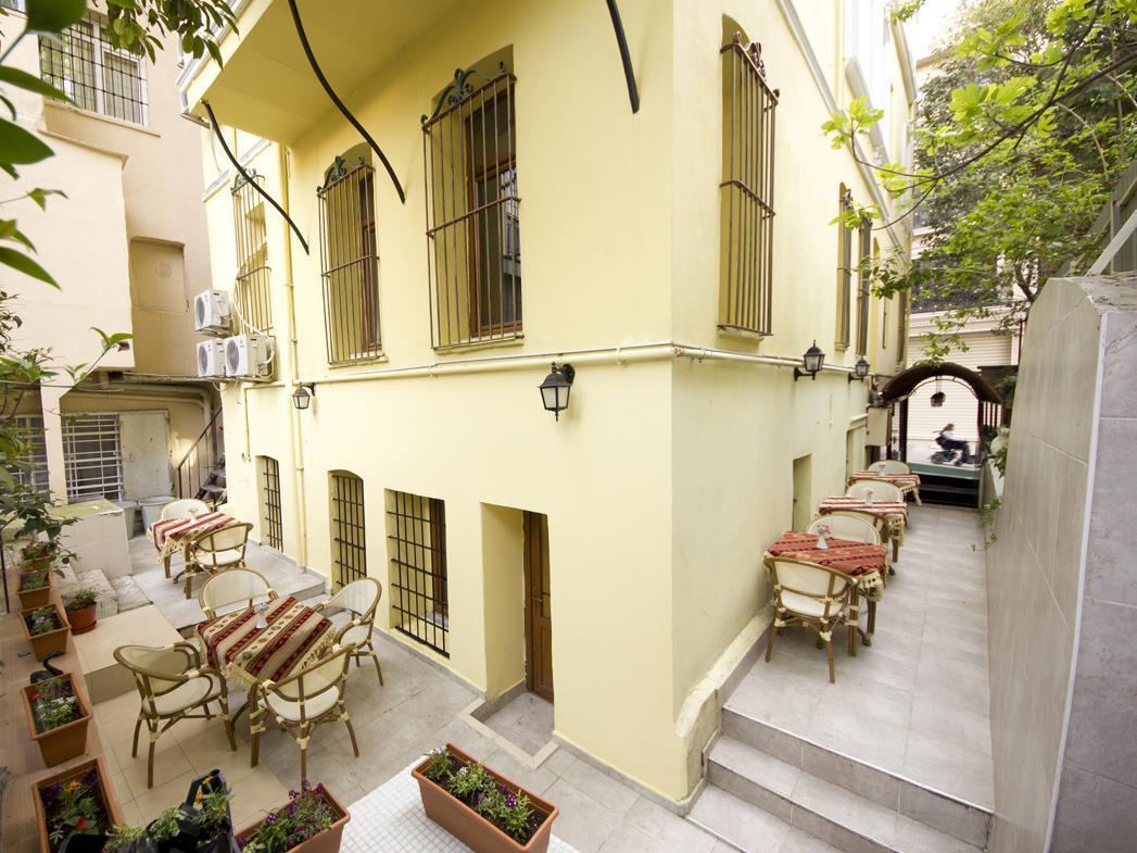 New House Apartment Istanbul Bagian luar foto