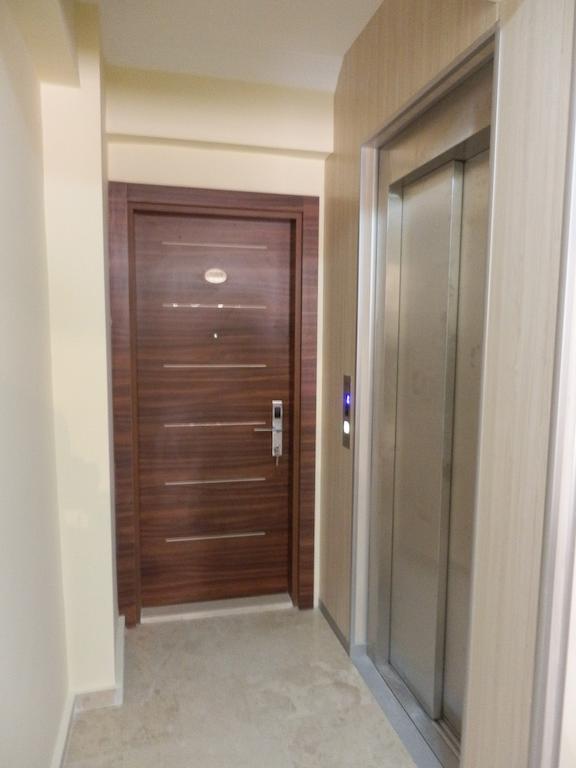New House Apartment Istanbul Bagian luar foto